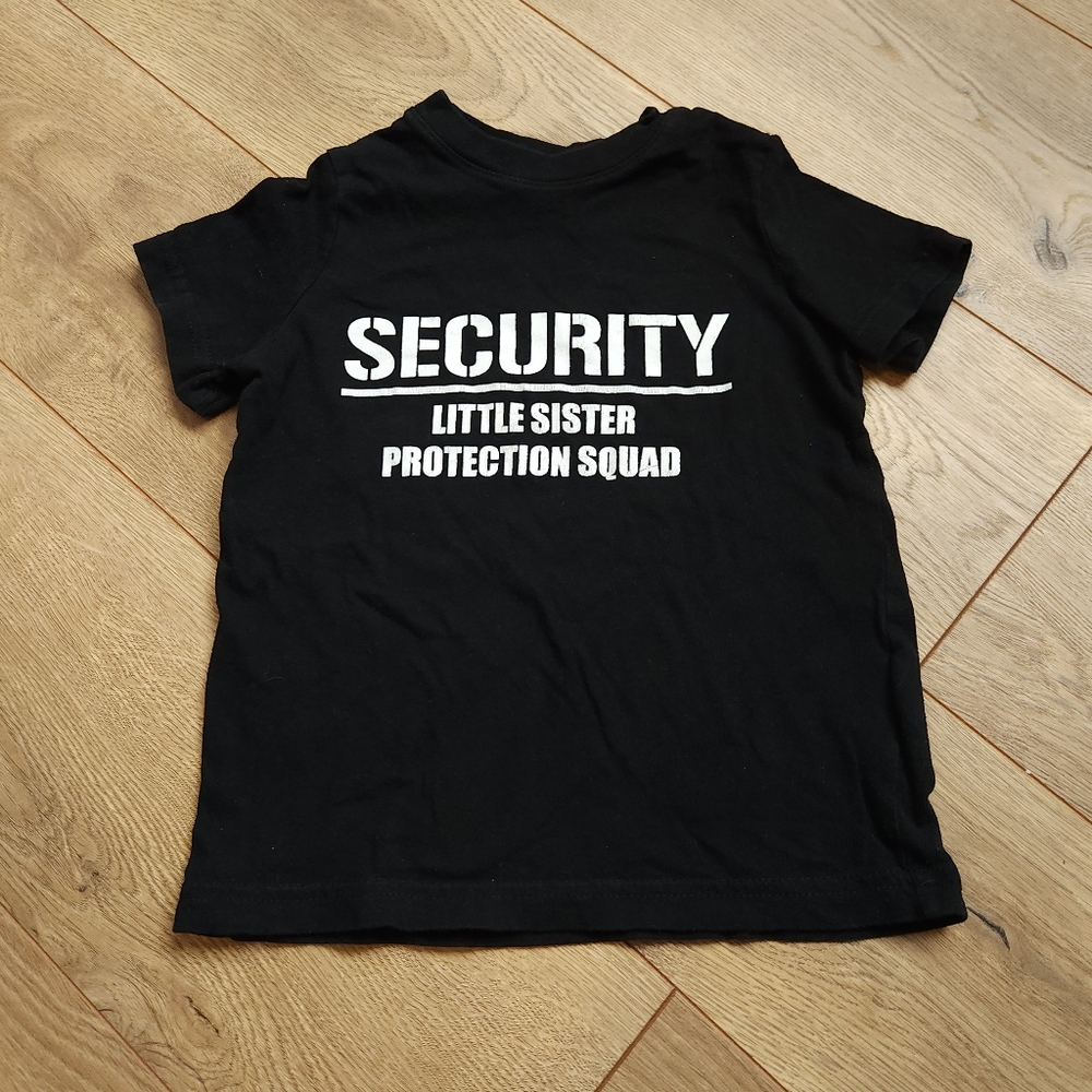 2t Boys Little Sister Security tee